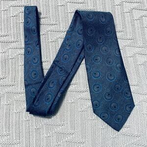 Valentino blue saucer print silk tie